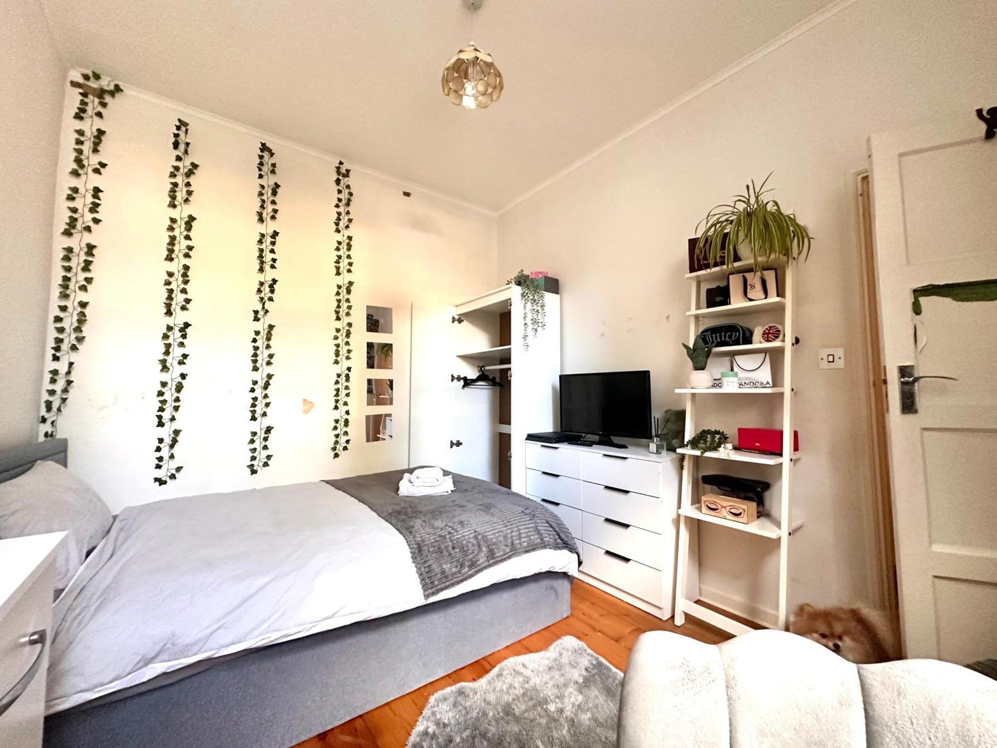 A Lovely Guest Room In West London Bagian luar foto